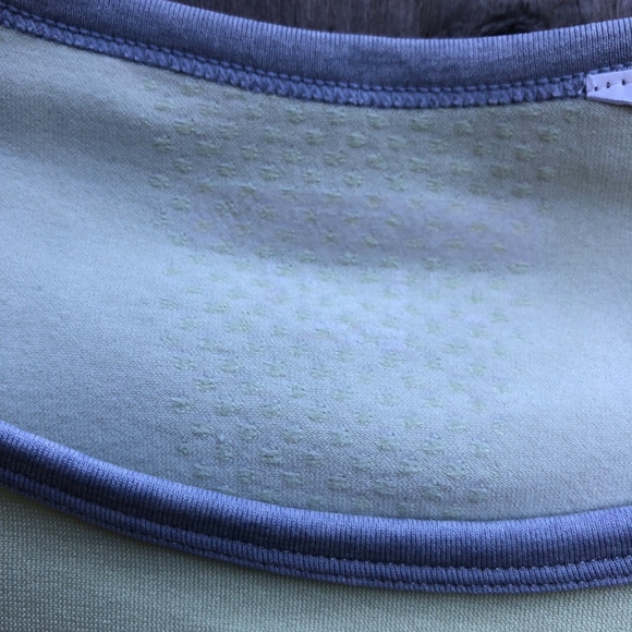 Forever 21 athletic 3/4 sleeve top - Picture 3 of 5